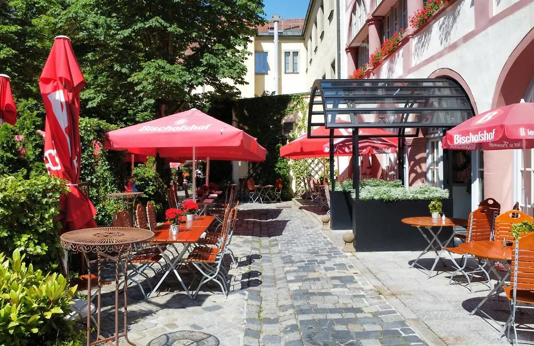 Hotel Bischofshof am Dom-1